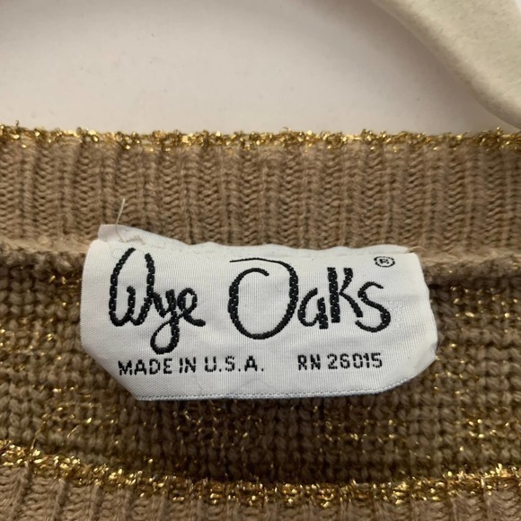 WYE OAKS Vintage Gold Metallic Geometric Pullover Sweater - Picture 7 of 8